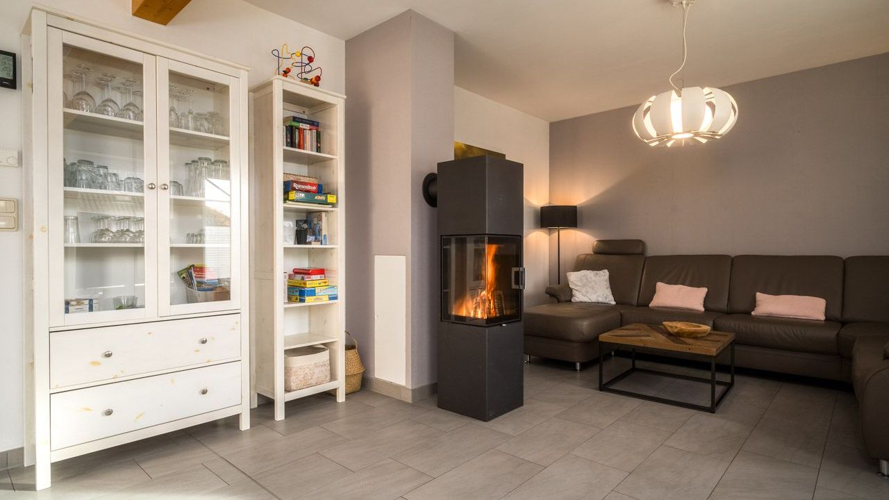 Kamin-/Ofen Kamin-/Ofen